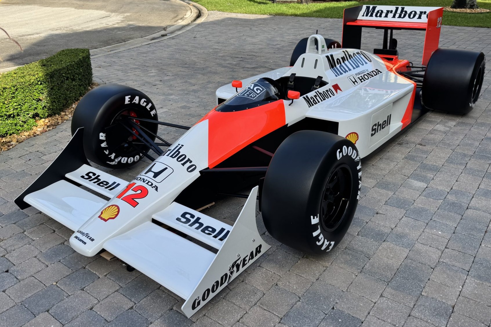 1:1 Scale McLaren MP4/4 Display Model