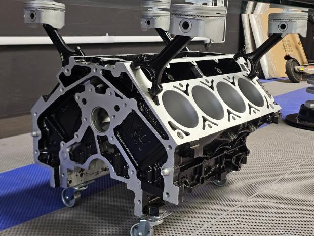 Chevrolet 5.3L Vortec V8 Engine Block Coffee Table, Side Tables, & Lamps - Image 6