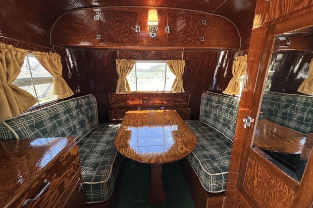 1937 Pierce-Arrow Travelodge Model C Travel Trailer - Image 5