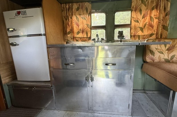 1950 Silver Streak Clipper Camper - Image 5