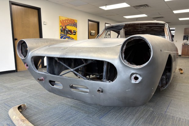 Ferrari 250 GTE 2+2 Series II Body Shell - Image 6