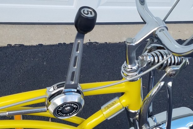 1971 Schwinn Sting-Ray Lemon Peeler Krate Bicycle - Image 4