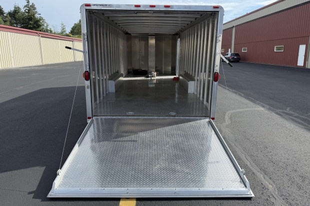 2000 Featherlite 4926 24′ Enclosed Trailer - Image 6