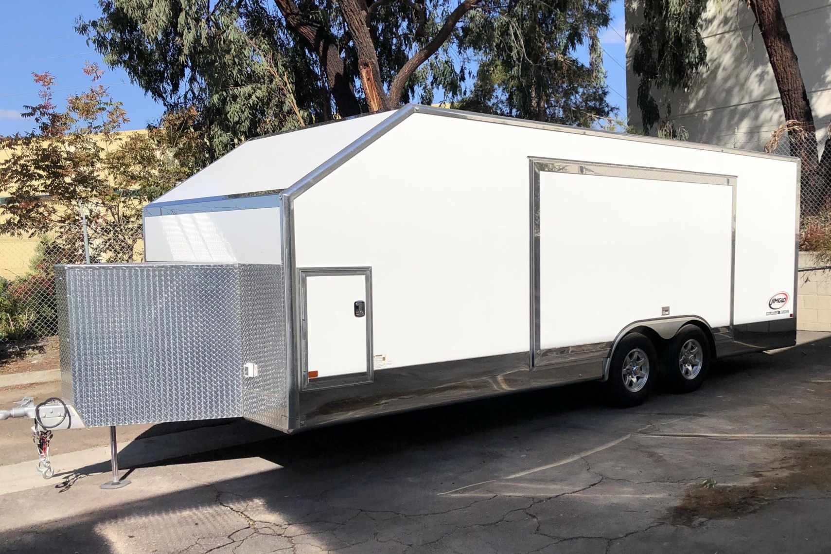 2020 JIMGLO Elite 22′ Enclosed Trailer