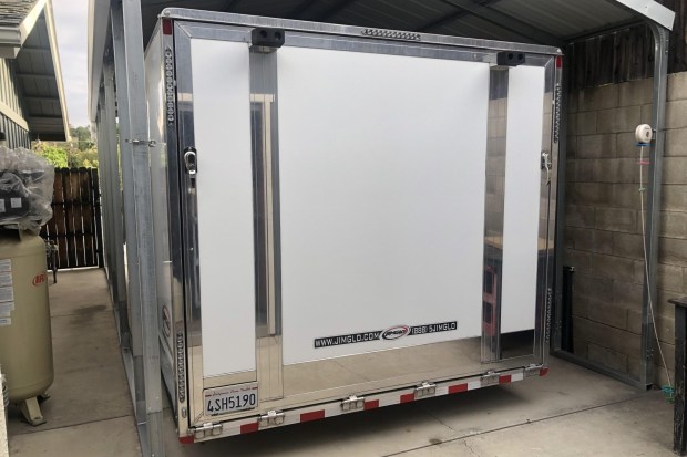 2020 JIMGLO Elite 22′ Enclosed Trailer - Image 8
