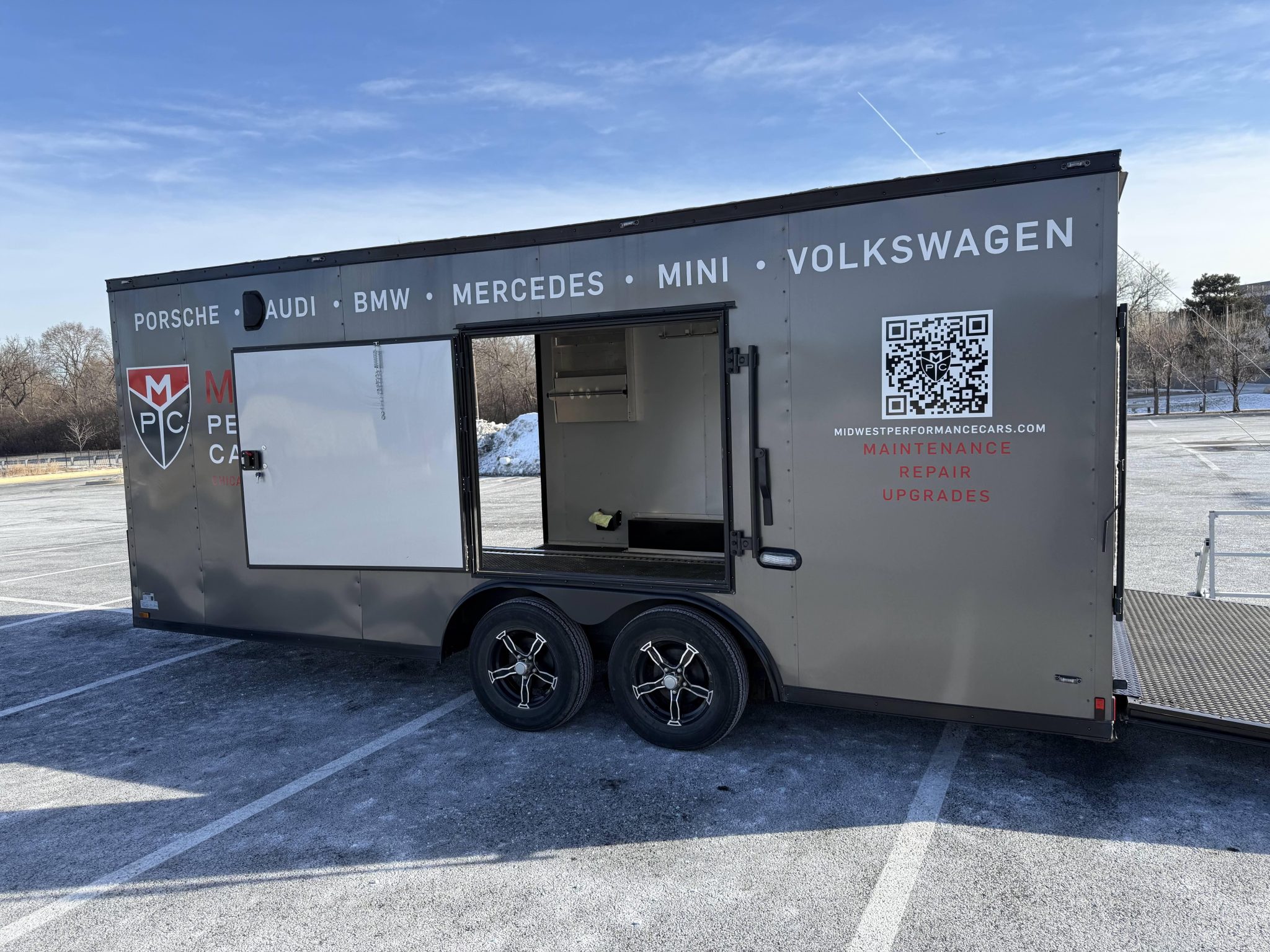 2023 Anvil 18′ Enclosed Trailer - Image 2