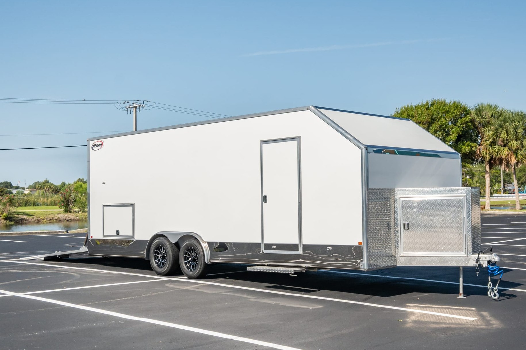 2023 JIMGLO Elite 24′ Enclosed Trailer