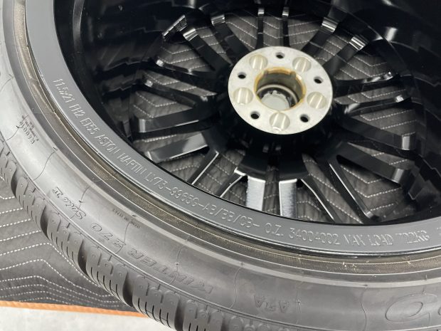 21″ Aston Martin DBS Superleggera Wheels - Image 4