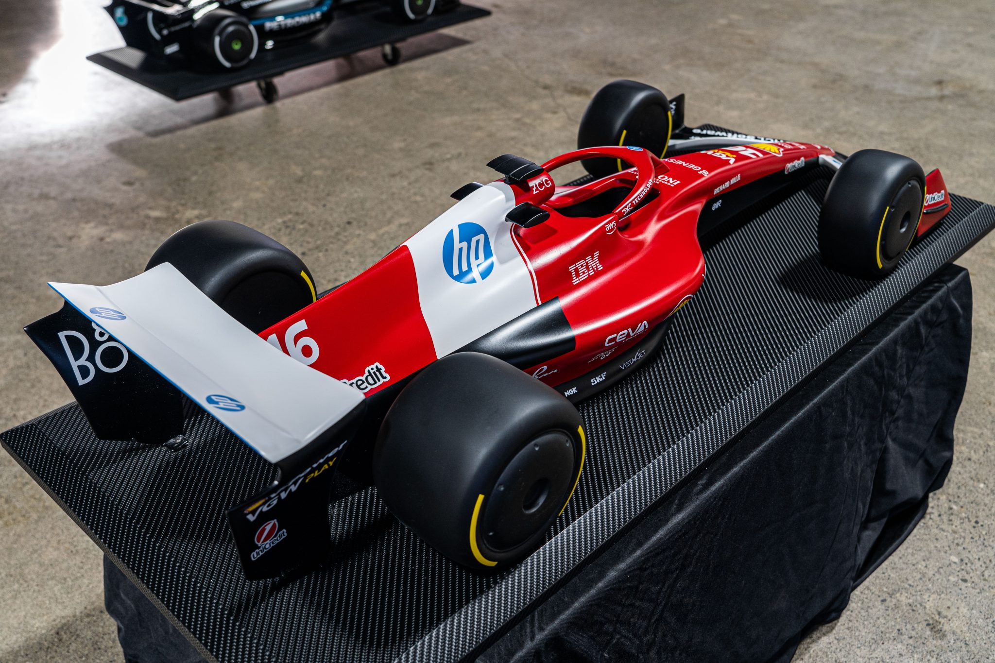 Ferrari SF-25-Style Display Model - Image 3