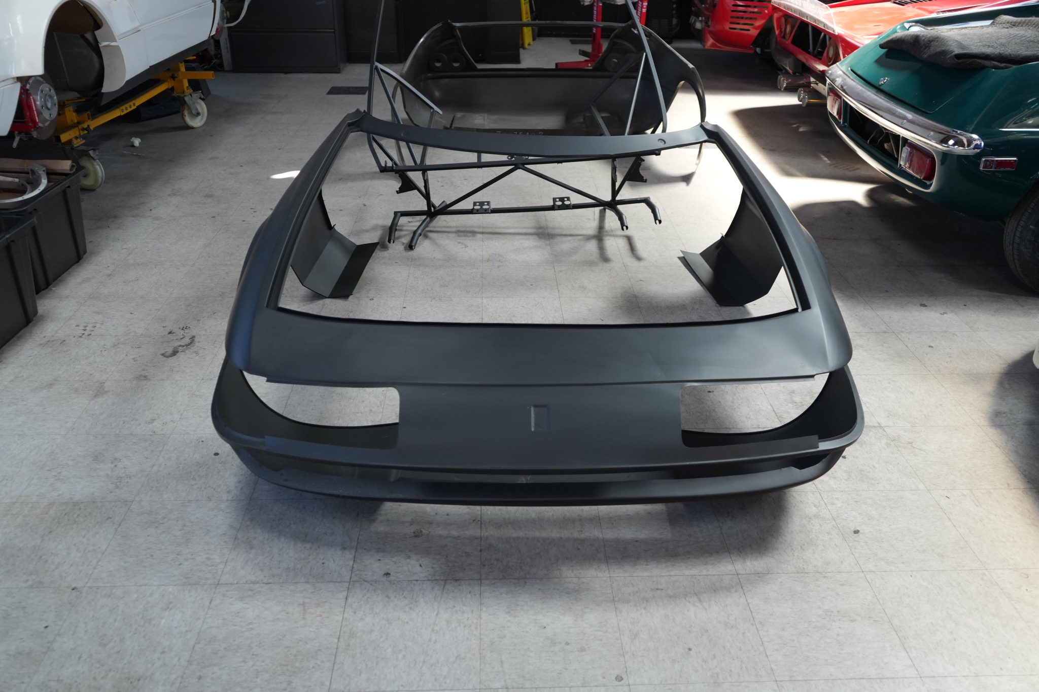 Ferrari 365 GTB/4 Daytona Factory Body Panels & Support Frame - Image 3