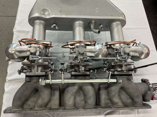 Three S.U. Carburetors and Intake Manifold for Jaguar - Image 5