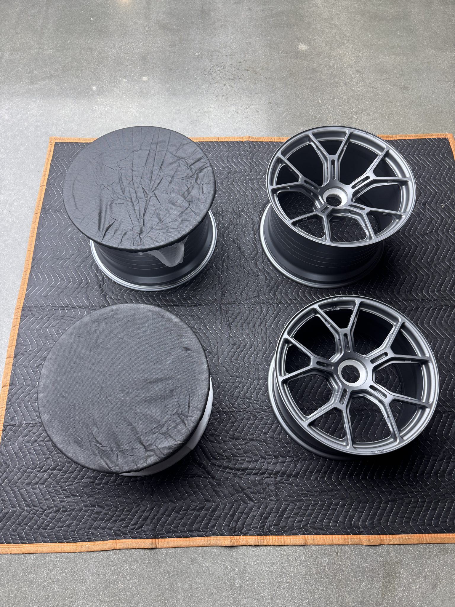 20×10″ and 21×13″ Vorsteiner Magnesium Center-Lock Wheels for Porsche 992 - Image 2