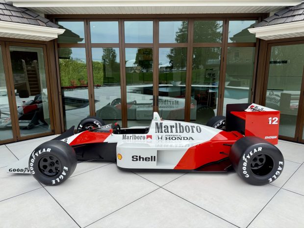 1:1 Scale McLaren MP4/4 Display Model & McLaren Marlboro-Style Livery Chair - Image 6