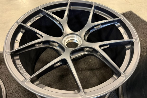 20×9.5″ and 21×12.5″ BBS FI-R Center-Lock Wheels for Porsche - Image 4