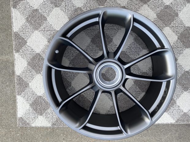 20×9.5″ and 21×12.5″ Wheels for Porsche 911 GT2 RS - Image 6