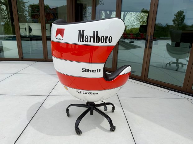1:1 Scale McLaren MP4/4 Display Model & McLaren Marlboro-Style Livery Chair - Image 3