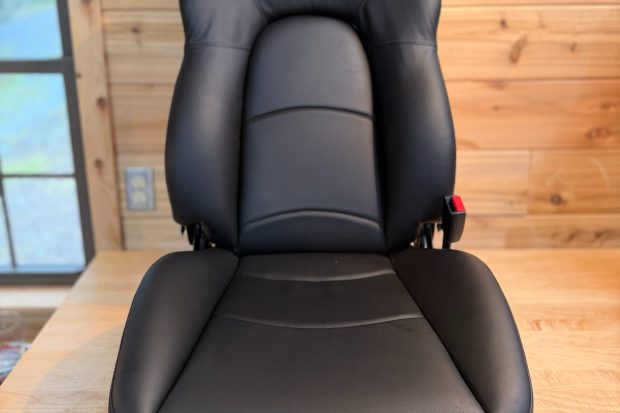 Waldemar 993 Sport Seats - Image 6