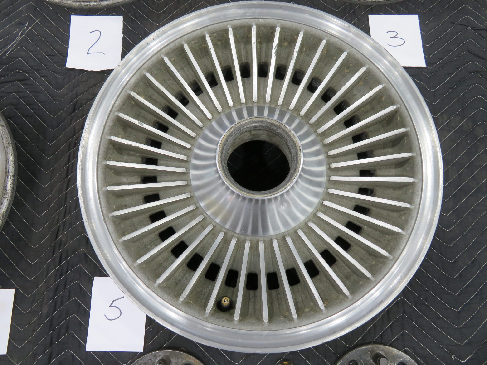 Kelsey-Hayes Knock-Off Wheels for Chevrolet Corvette - Image 3