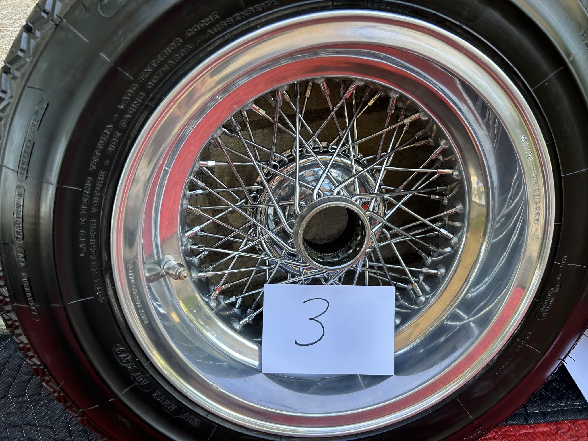 15×6.5″ Ruote Borrani Wire Wheels for Ferrari - Image 4