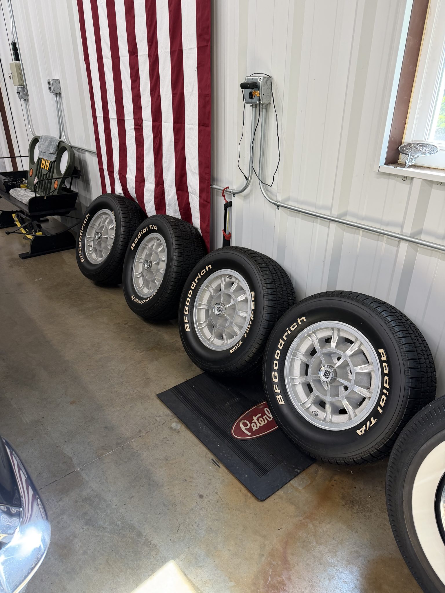 14×6.5″ 10-Spoke Wheels for Shelby Mustang GT350 - Image 3