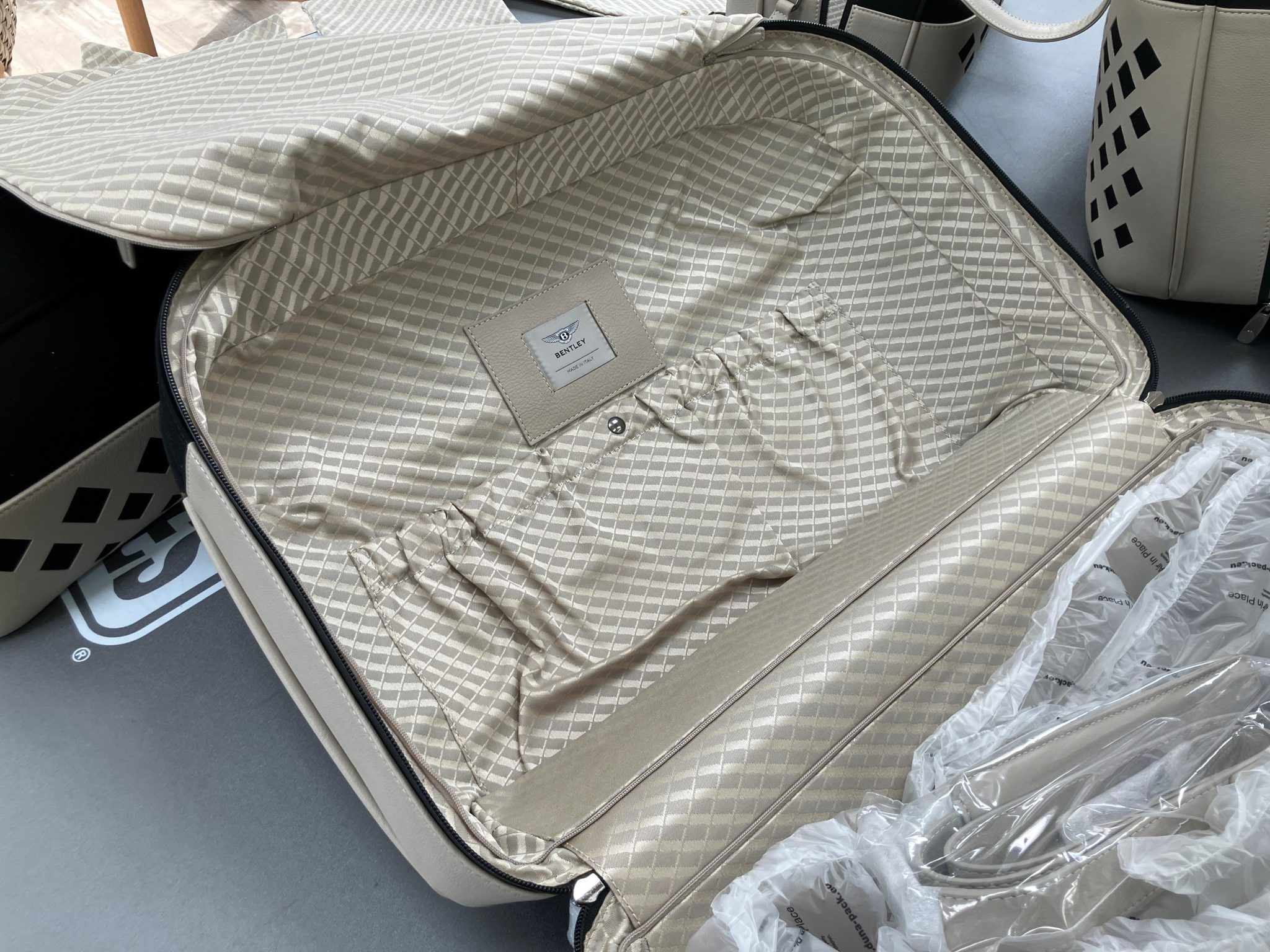 Four-Piece Bentley Grand Tour Luggage Set - Image 4