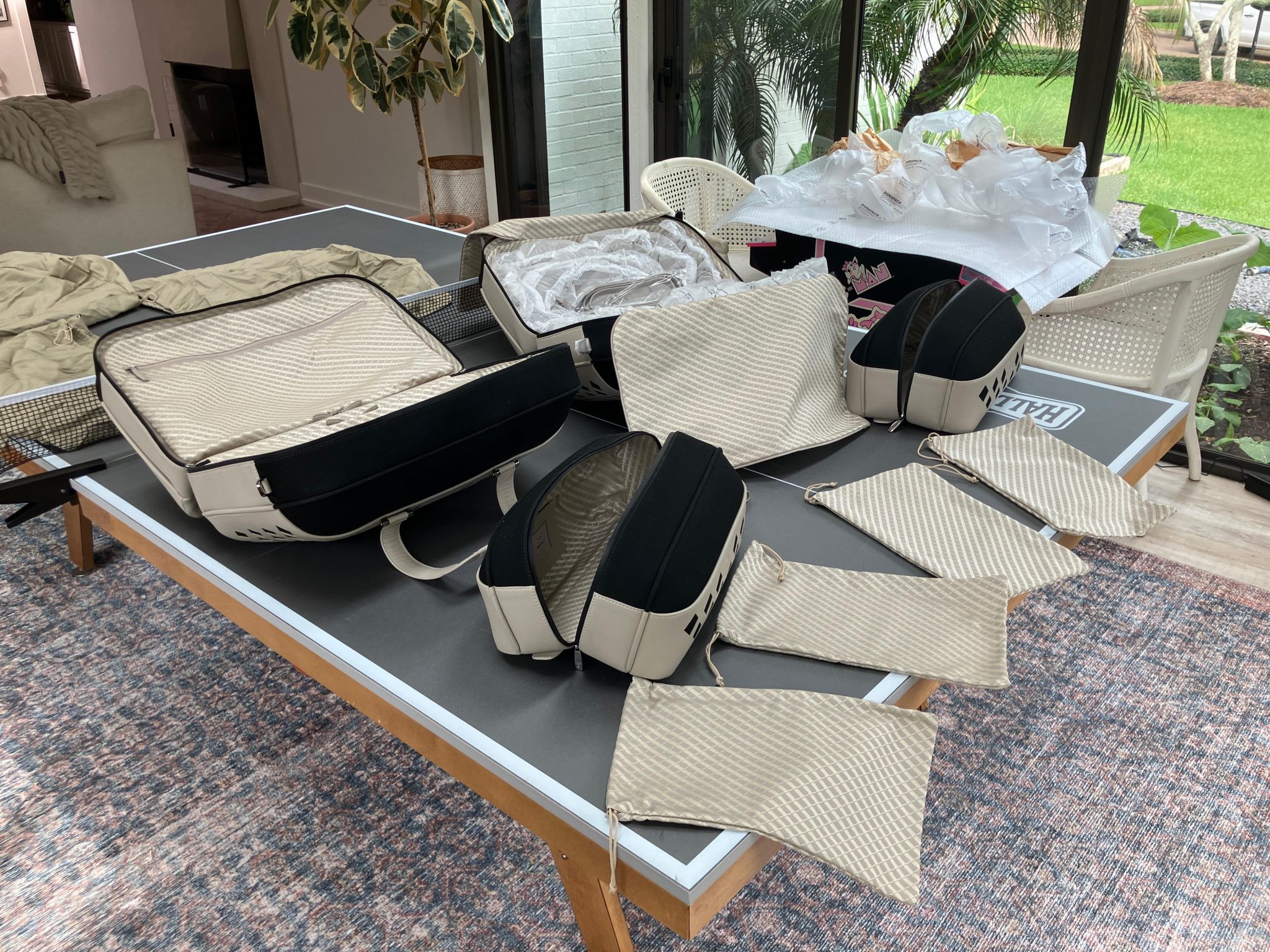 Four-Piece Bentley Grand Tour Luggage Set - Image 7