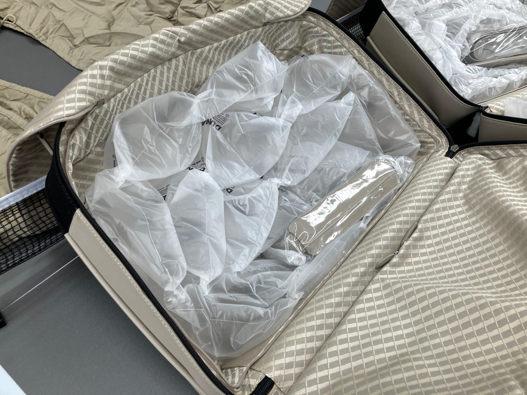 Four-Piece Bentley Grand Tour Luggage Set - Image 6