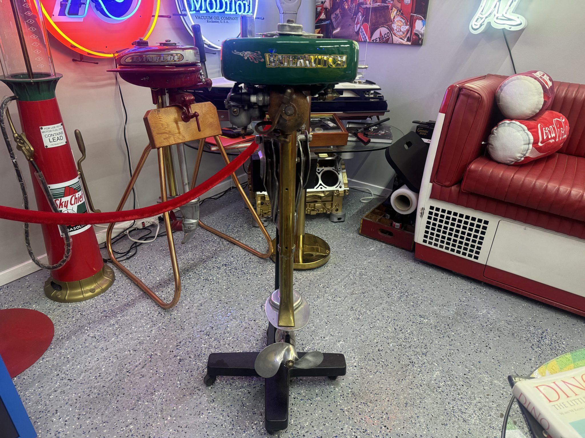1930s Waterwitch Outboard - Image 4