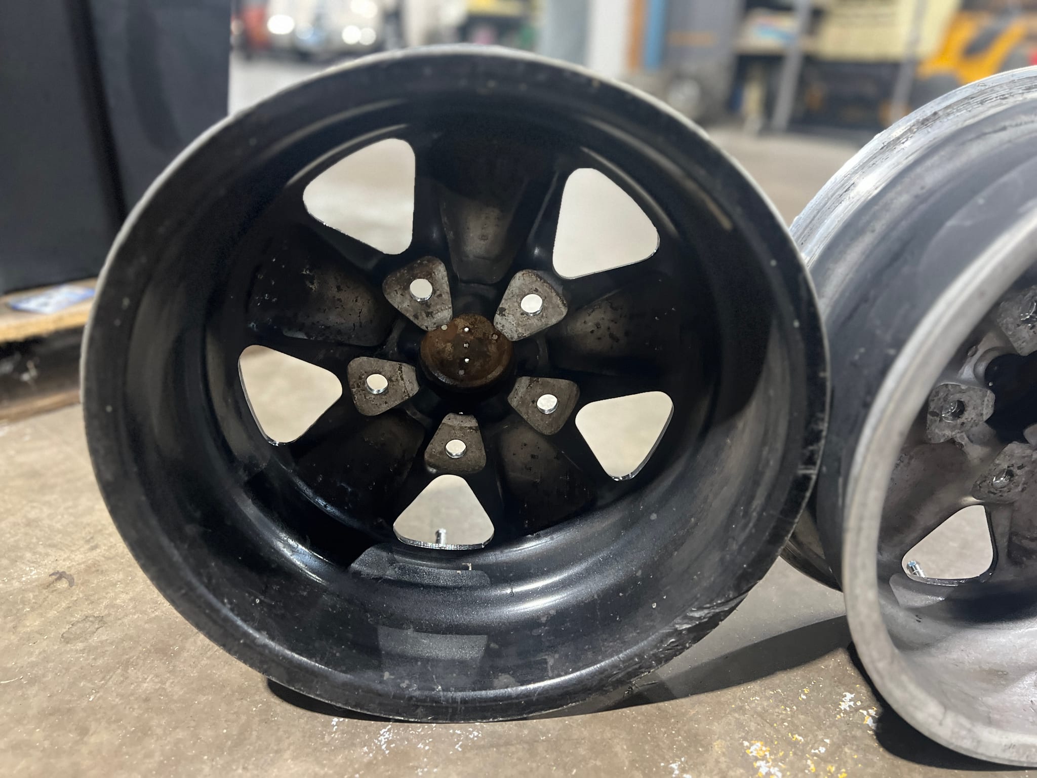 15×6″ Fuchs Wheels for Porsche - Image 2