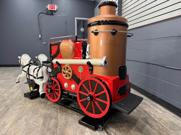 Bally Horse-Drawn Fire Engine-Style Children’s Ride - Image 2