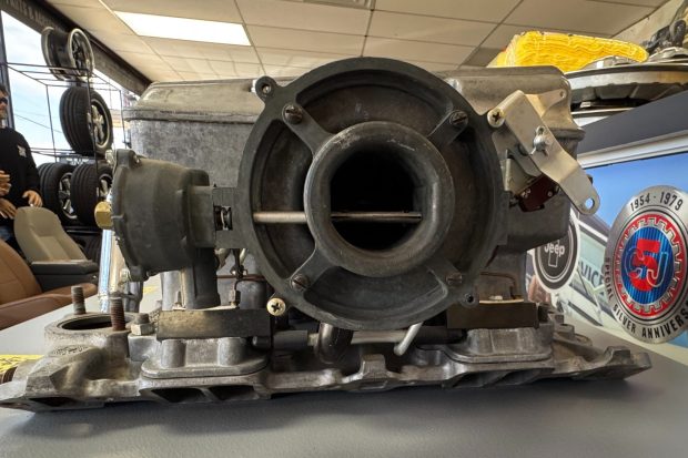 Rochester Fuel Injection System for Chevrolet Corvette - Image 6