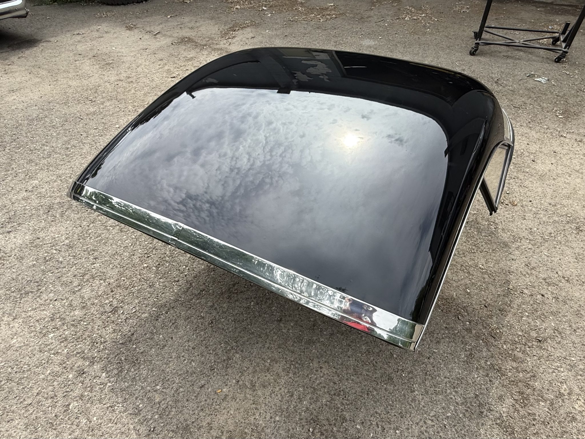 Chevrolet Corvette C1 Removable Hardtop - Image 3