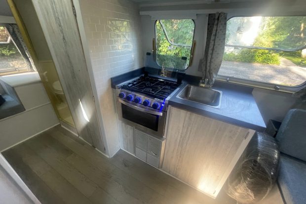 1969 Airstream Special Land Yacht Caravel 18′ Travel Trailer - Image 5