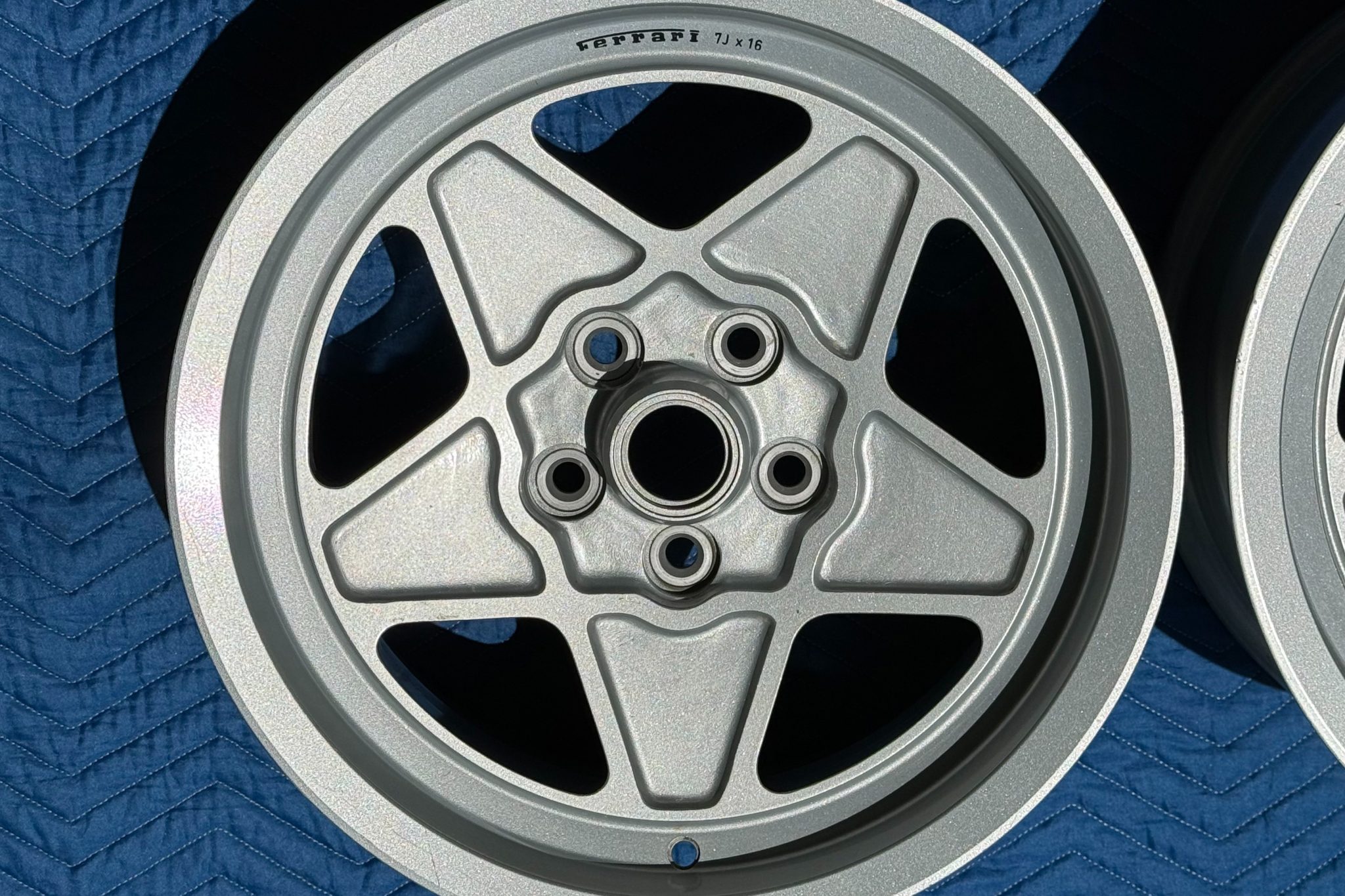 16×7″ and 16×8″ Cromodora Wheels for Ferrari 308 Quattrovalvole - Image 6