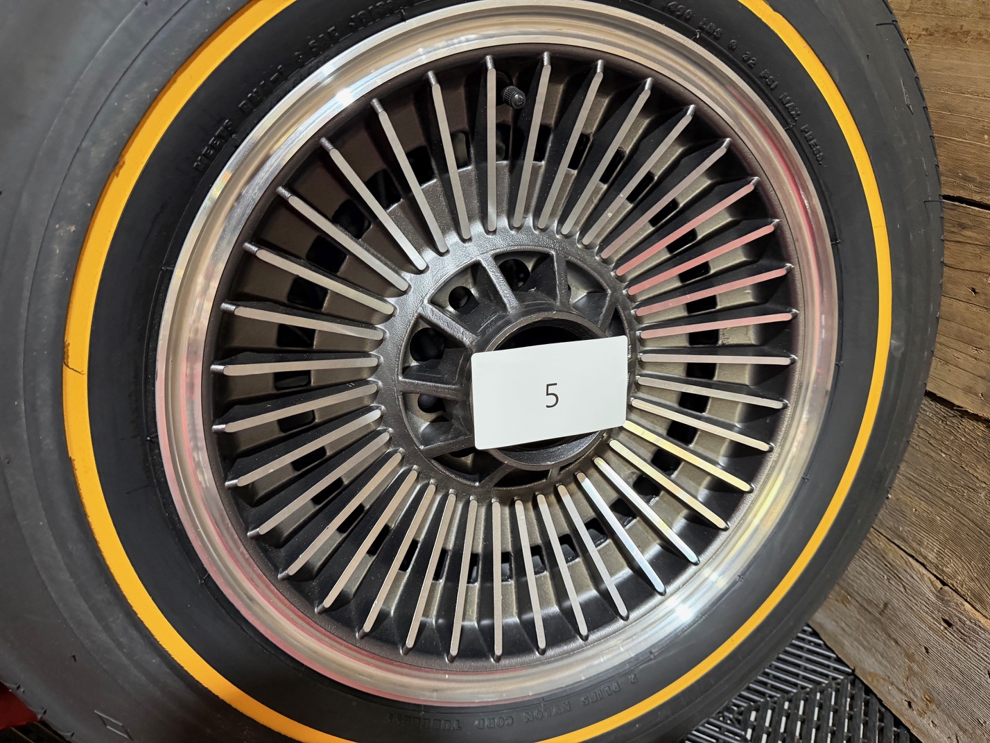 Kelsey-Hayes Knock-Off Wheels for Chevrolet Corvette - Image 2