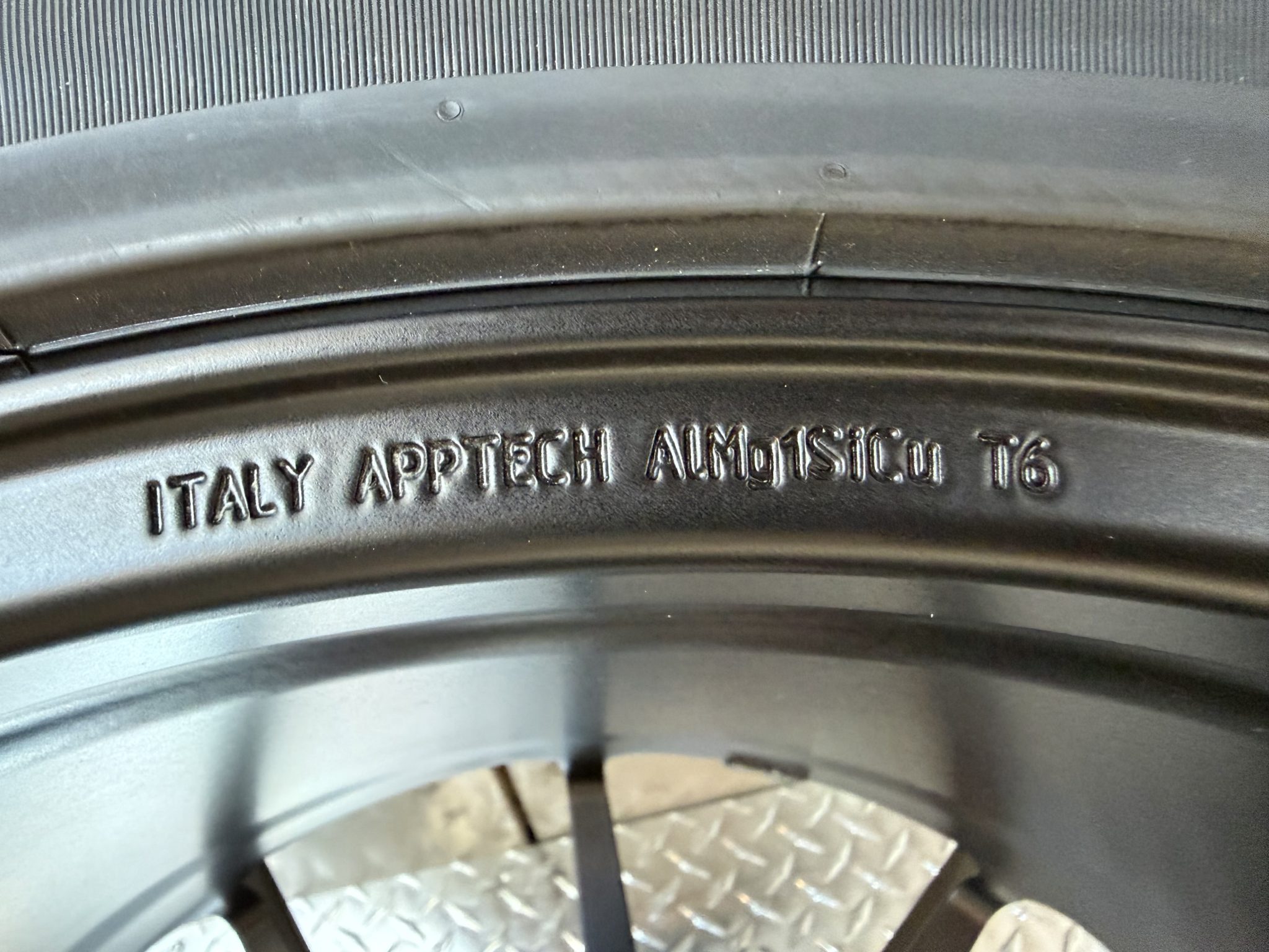 20×10″ and 20×11.5″ Forged Ferrari 812 Wheels - Image 4