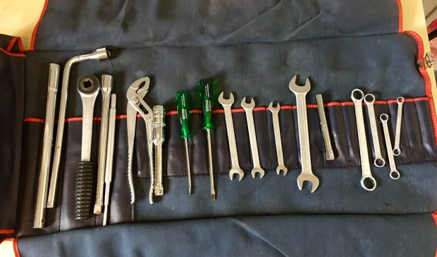 BMW M1 Tool Kit - Image 5