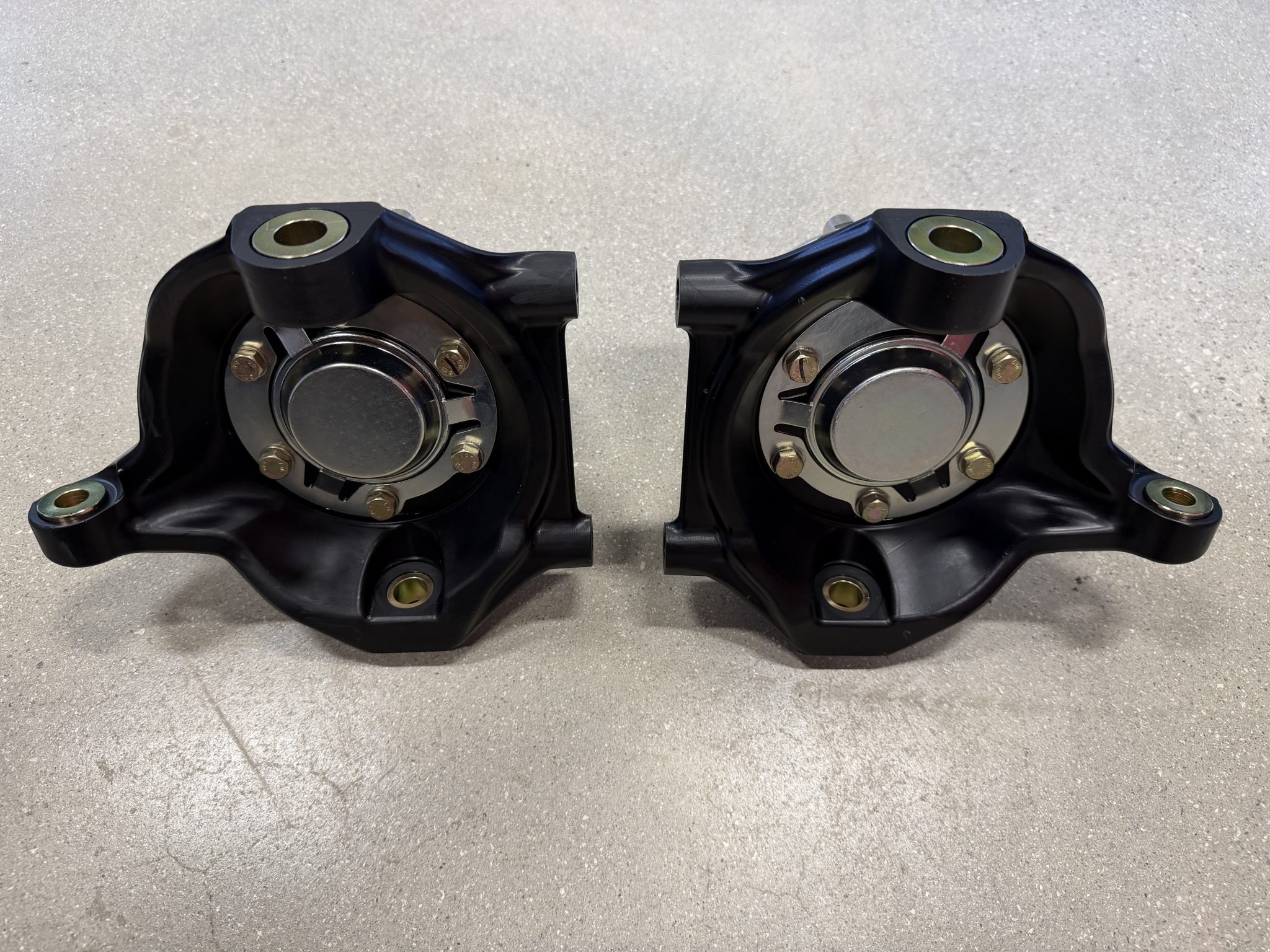 Ferrari F40 Front Wheel Hub Assemblies - Image 6