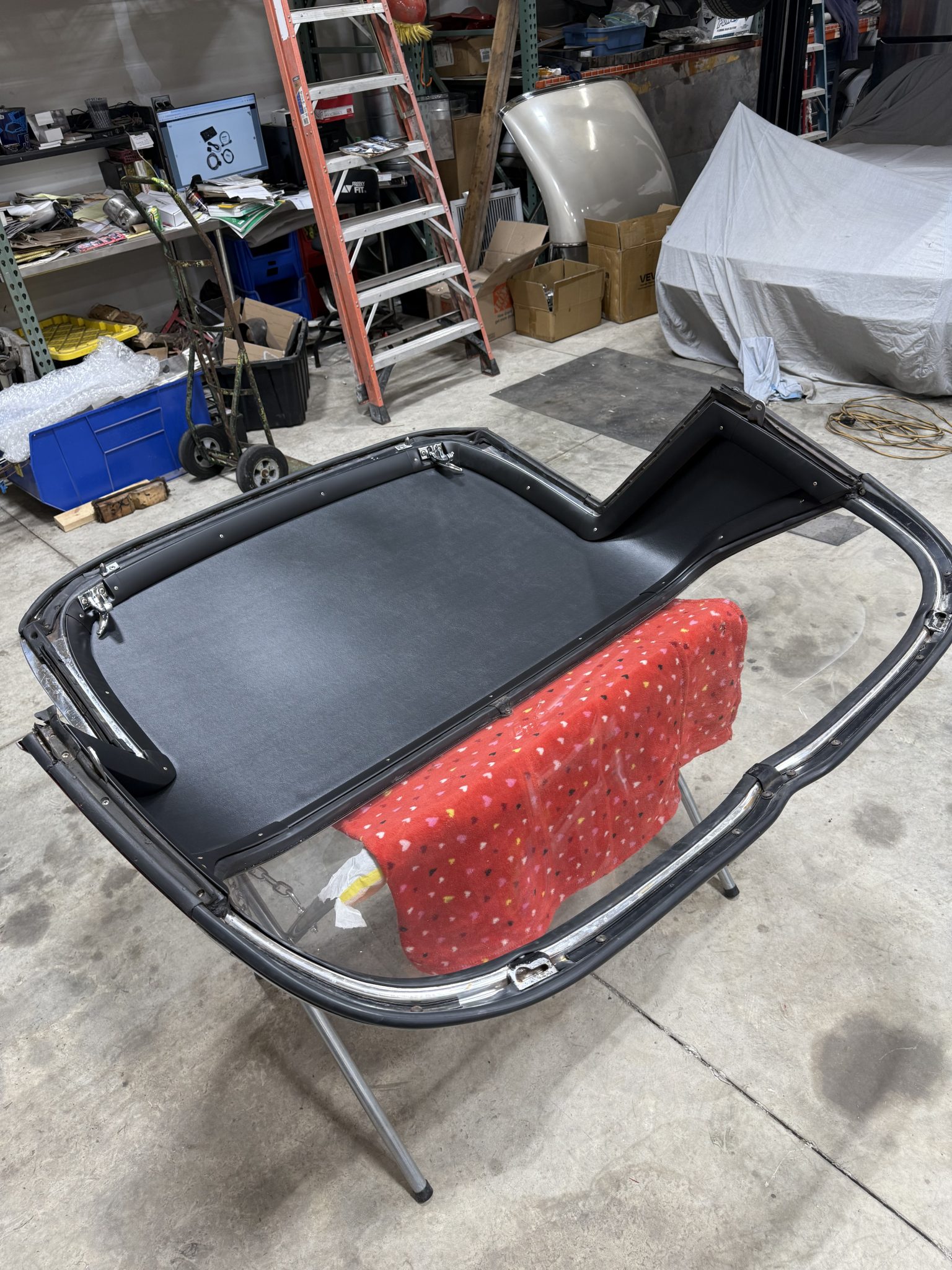 Chevrolet Corvette C2 Removable Hardtop - Image 2
