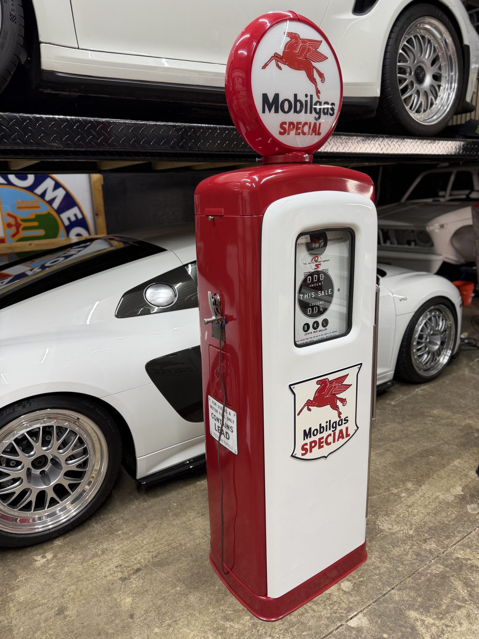 Mobilgas-Branded Wayne/Martin Schwartz Model 80 Gas Pump - Image 3