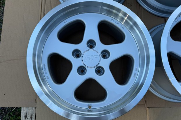 17×9″ and 17×10″ RUF Wheels by Speedline for Porsche - Image 5
