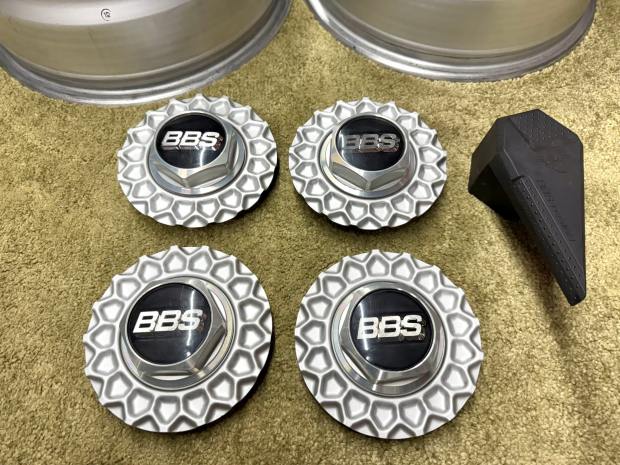 16×7″ and 16×8″ BBS RS Wheels for Porsche - Image 4