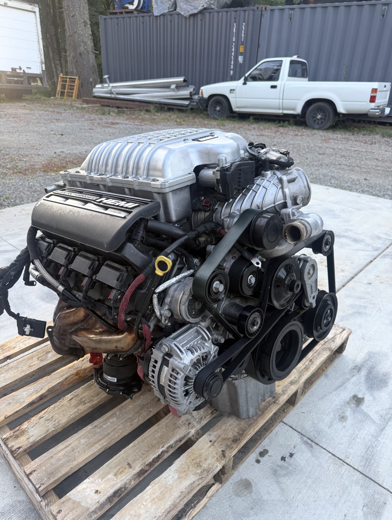 Dodge Charger SRT Hellcat Redeye Jailbreak 6.2L V8 Engine - Image 2