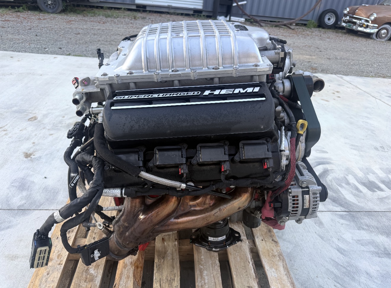 Dodge Charger SRT Hellcat Redeye Jailbreak 6.2L V8 Engine - Image 3