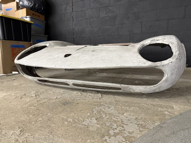 Front Clamshell for Lamborghini Miura - Image 4