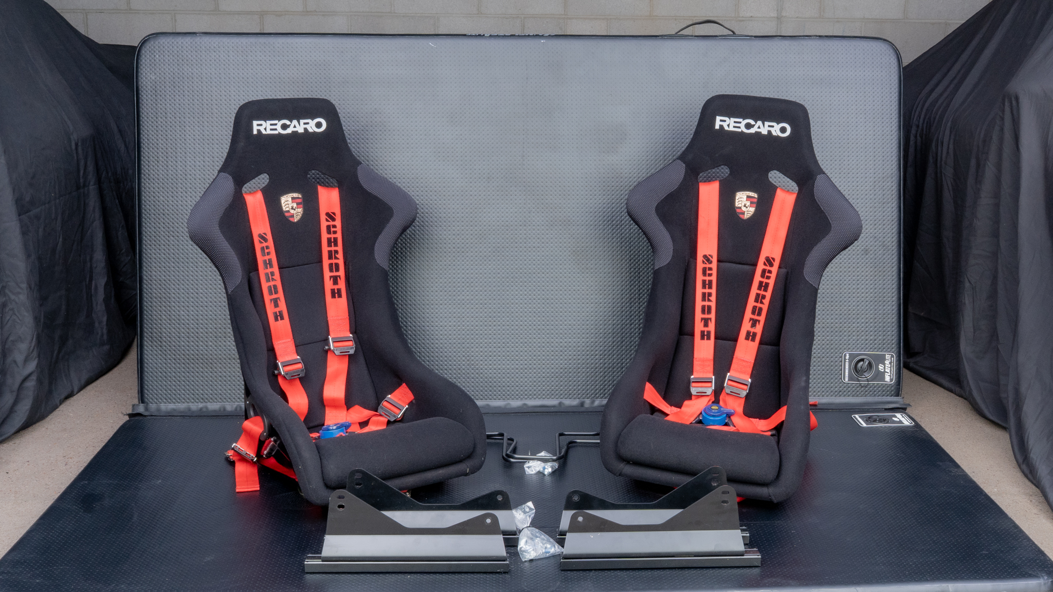 Recaro Profischale GF-UP 964 Cup Seats - Image 4