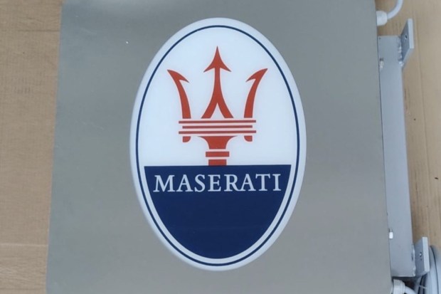 Double-Sided Illuminated Ferrari and Maserati Service Sign - Image 4