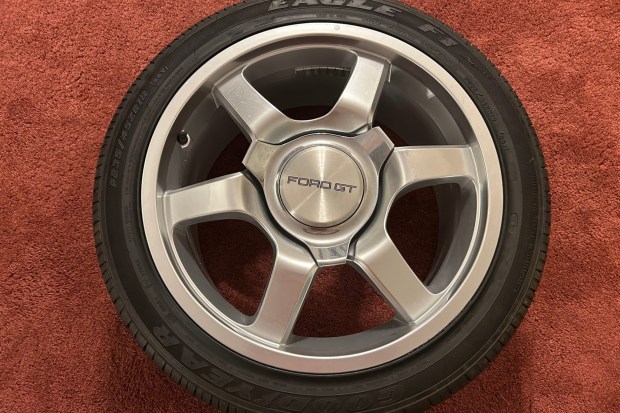 18×9″ and 19×11.5″ BBS Wheels for Ford GT - Image 5