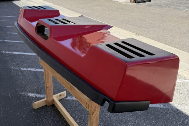 Ferrari F40 Rear Bumper - Image 4