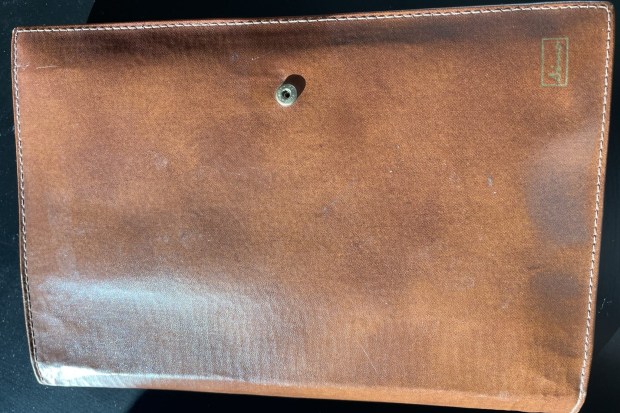 Ferrari Dino 246 GT Manuals & Leather Pouch - Image 6